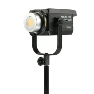 Nanlite FS-200B Bi-Color LED Monolight montado en soporte