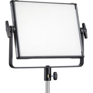 Panel LED Godox LDX50Bi montado en soporte, mostrando su diseño compacto y controles integrados.​